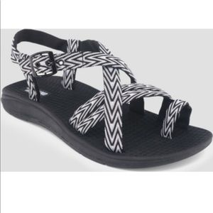 Women’s hiking sandal